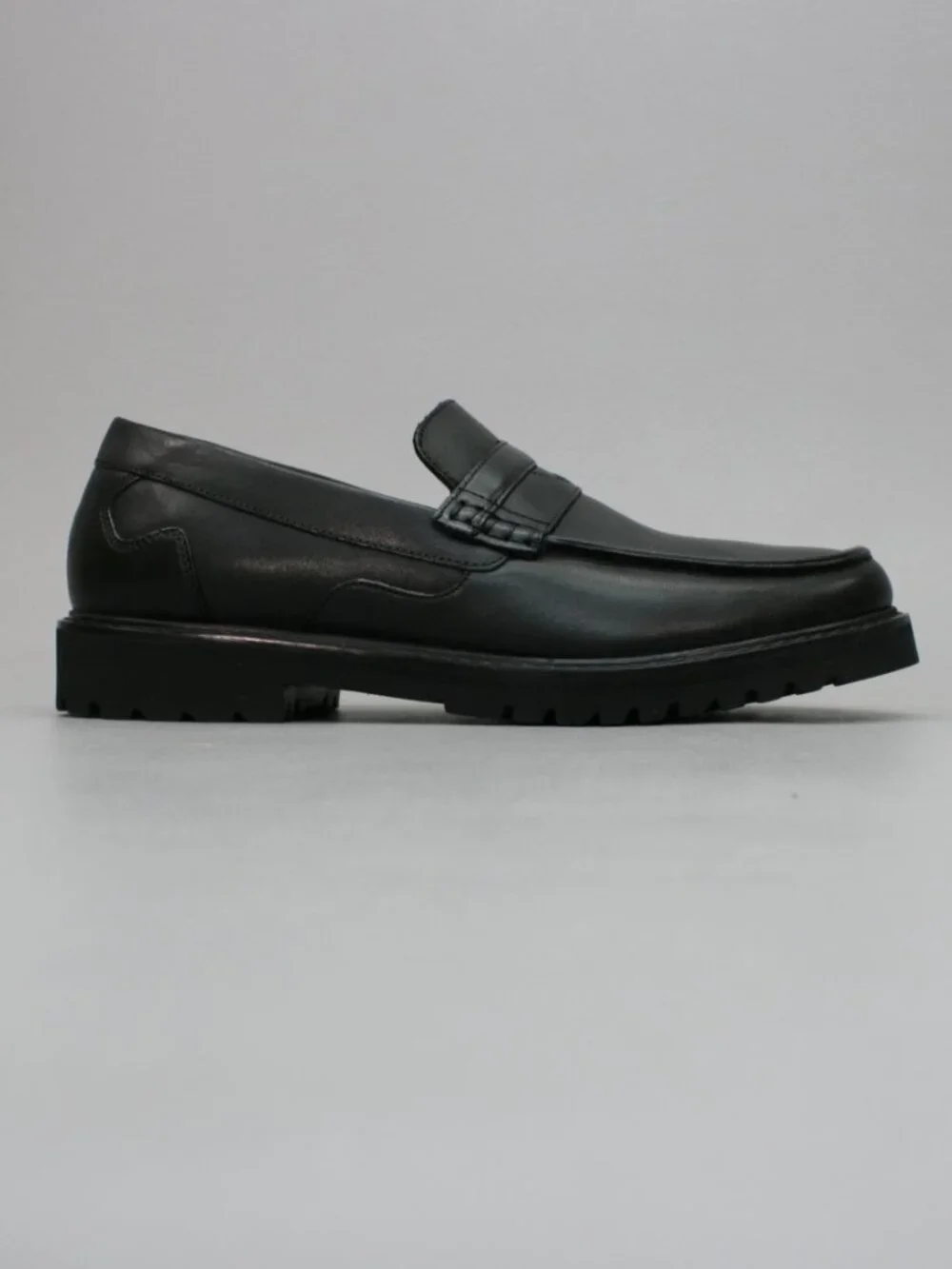 Rockport Men's 9 M Maverick Penny Loafers Black Leather Loafers Slip-ons Shoes